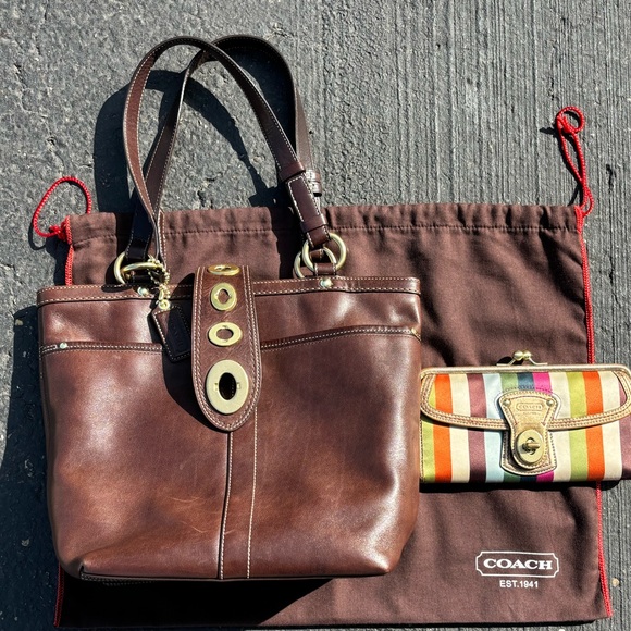 Coach “Lily” Legacy Leather Turn-Lock Tote & Legacy Multi-Stripe Envelope Wallet - Picture 2 of 13